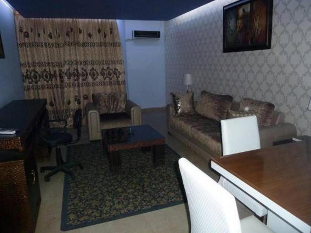 Imo Concorde Hotel Owerri Exteriör bild